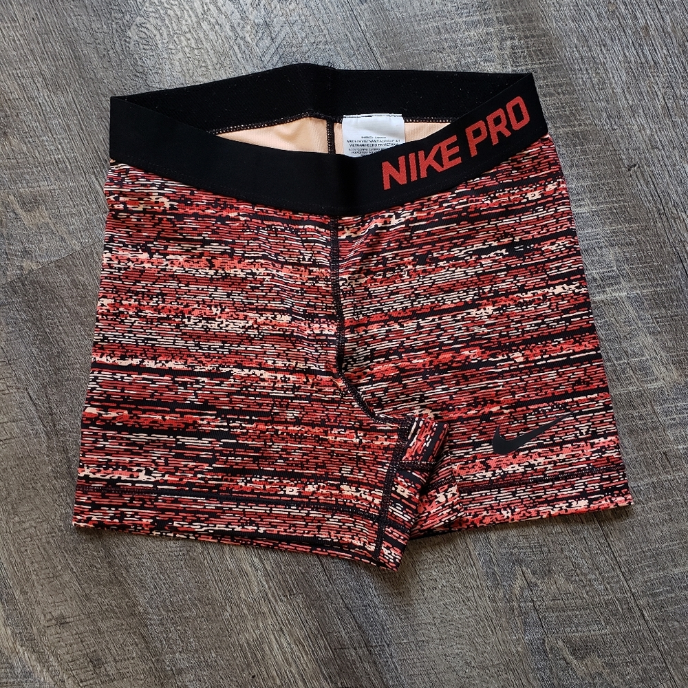 Nike Pro shorts | Size S